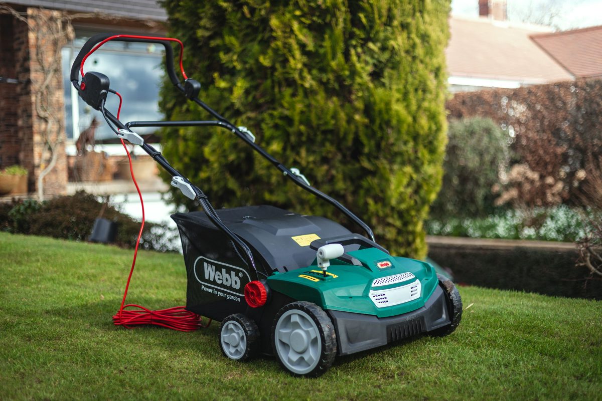Lawn Rakers & Scarifiers